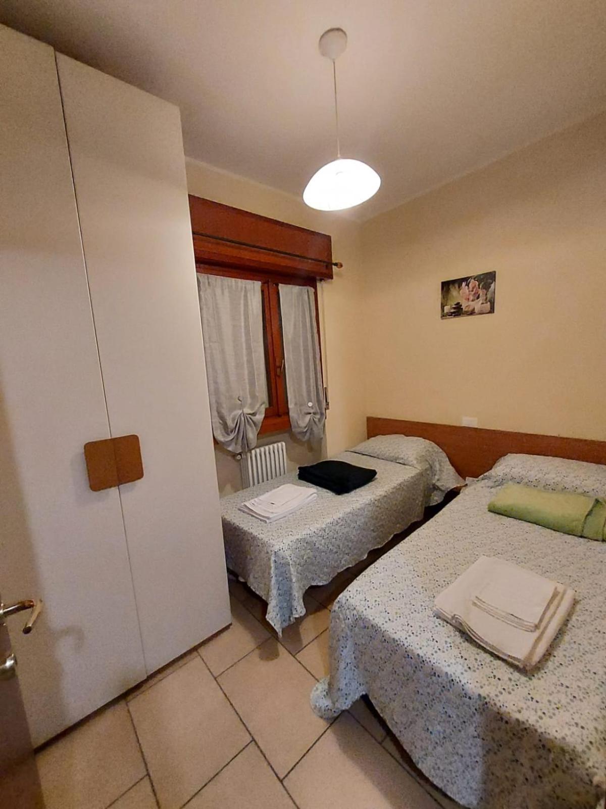Vida Loca Apartments La Madonnina Peschiera del Garda Luaran gambar